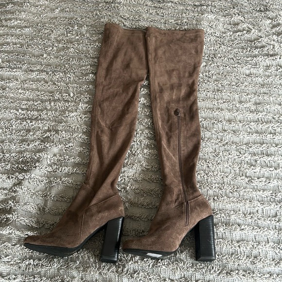 Jeffrey Campbell thigh high, chocolate brn, suede like, block heeled boots, 7.5 - Picture 1 of 6